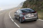 Toyota Prius Plug-in Hybrid 2016 года